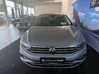 Gebraucht VW Passat Elegance 190 PS (139 kW) 2022 Silber metallic Kombi