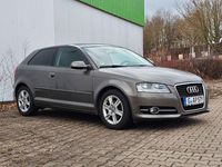 Gebraucht Audi A3 Attraction 105 PS (77 kW) 2010 Beige Kleinwagen