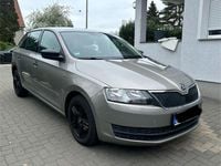 Usata Skoda Rapid Active 75 CV (55 kW) 2015 Oro Utilitaria