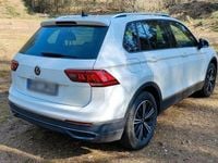 Gebraucht VW Tiguan Active 150 PS (110 kW) 2021 Weiß SUV
