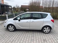 Gebraucht Opel Meriva Style 140 PS (102 kW) 2015 Silber Van / Kleinbus