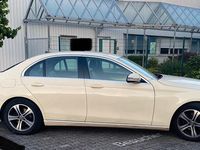 Second-hand Mercedes E200 150 CP (110 kW) 2019 Galben Berlinǎ