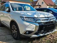 Begagnad Mitsubishi Outlander Plus 150 HK (110 kW) 2016 Vit SUV