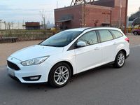 Gebraucht Ford Focus 95 PS (69 kW) 2016 Weiß Kombi