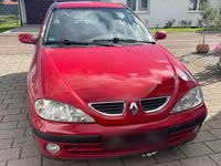 Gebraucht Renault Mégane 95 PS (69 kW) 2001 Rot Limousine