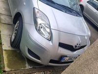 gebraucht Toyota Yaris 1.0 mit neuem TÜV, zweitehand!