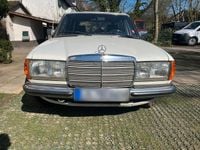 Gebraucht Mercedes 240 72 PS (52 kW) 1985 Kombi