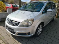 Gebraucht Opel Zafira 2026 Van / Kleinbus