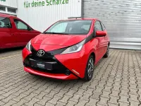 Gebraucht Toyota Aygo X-play 69 PS (50 kW) 2017 Rot Kleinwagen