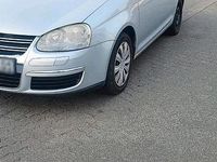 Gebraucht VW Jetta 115 PS (84 kW) 2007 Silber Limousine