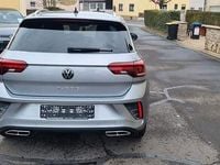 Usata VW T-Roc R-line 150 CV (110 kW) 2022 Argento SUV