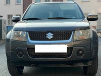 Gebraucht Suzuki Grand Vitara 129 PS (94 kW) 2010 Grau SUV