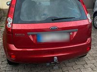 Gebraucht Ford Fiesta 80 PS (58 kW) 2007 Rot Kleinwagen