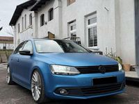 Gebraucht VW Jetta 122 PS (89 kW) 2014 Blau Limousine