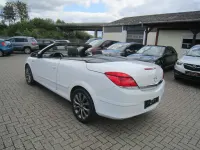 Gebraucht Opel Astra Cabriolet Edition 140 PS (102 kW) 2010 Olympic white Cabrio