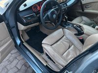Gebraucht BMW 530 218 PS (160 kW) 2005 Grau Kombi