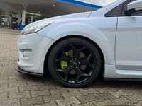 Gebraucht Ford Focus ST 226 PS (166 kW) 2009 Weiß Limousine