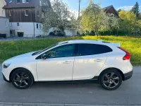 Gebraucht Volvo V40 CC 150 PS (110 kW) 2015 Weiß Kombi