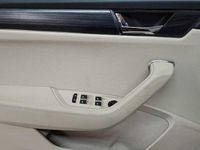 Gebraucht Skoda Superb Style 150 PS (110 kW) 2023 Blackmagic perleffekt Kombi