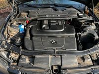 Gebraucht BMW 320 163 PS (119 kW) 2006 Schwarz Kombi