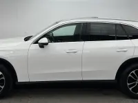 Gebraucht Mercedes GLC220 Avantgarde 197 PS (144 kW) 2023 Polarweiss SUV