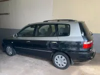 Gebraucht Kia Carens 139 PS (102 kW) 2005 Silber Van / Kleinbus