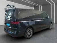 Gebraucht VW Multivan Style 150 PS (110 kW) 2025 Schwarz Van / Kleinbus
