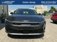 Neu Kia K4 150 PS (110 kW) 2026 Interstellar grau metallic Limousine