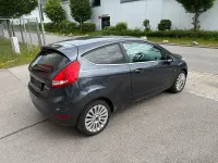 Gebraucht Ford Fiesta 97 PS (71 kW) 2009 Blau Kleinwagen