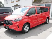Neu Ford Transit Custom Trend 136 PS (100 kW) 2026 Rot Kombi