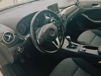 Gebraucht Mercedes B180 122 PS (89 kW) 2014 Weiß Kleinwagen