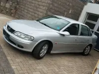 Usata Opel Vectra 101 CV (74 kW) 2002 Argento Berlina
