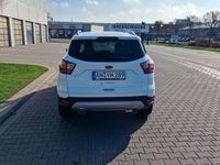 gebraucht Ford Kuga 1,5 EcoB. 4x2 110kW Black & Silver Auto...