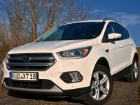 Gebraucht Ford Kuga Titanium 179 PS (131 kW) 2017 Weiß SUV