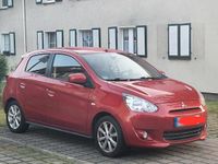Gebraucht Mitsubishi Space Star 80 PS (58 kW) 2014 Rot Van / Kleinbus
