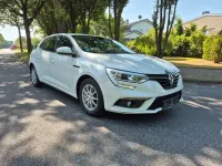 Gebraucht Renault Mégane Intens 101 PS (74 kW) 2018 Weiß Limousine