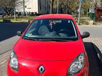 Second-hand Renault Twingo 75 CP (55 kW) 2010 Roșu Hatchback