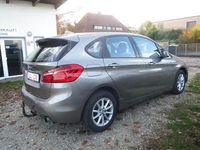 Usado BMW 220 Active Tourer Advantage 192 HP (141 kW) 2016 Bege Monovolume