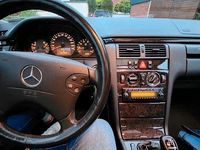 Gebraucht Mercedes E200 2000 Silber Limousine