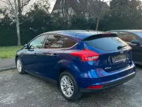Gebraucht Ford Focus Titanium 125 PS (91 kW) 2014 Blau Limousine