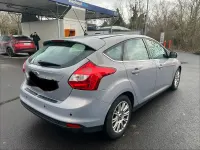 Gebraucht Ford Focus 115 PS (84 kW) 2012 Grau Limousine