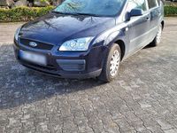 Gebraucht Ford Focus 101 PS (74 kW) 2006 Blau Kleinwagen