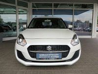Gebraucht Suzuki Swift Club 83 PS (61 kW) 2022 Weiß Kleinwagen