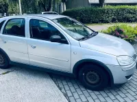 Gebraucht Opel Corsa 80 PS (58 kW) 2005 Silber Kleinwagen