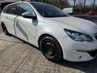 Gebraucht Peugeot 308 Active 116 PS (85 kW) 2014 Weiss perlglänz Kombi