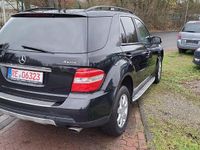 Gebraucht Mercedes ML280 190 PS (139 kW) 2008 Schwarz SUV