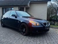Gebraucht BMW 530 231 PS (169 kW) 2004 Blau Limousine