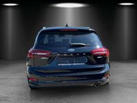 Gebraucht Ford Focus Titanium X 125 PS (91 kW) 2023 Chroma blau Kombi