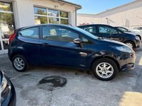 Gebraucht Ford Fiesta Ambiente 82 PS (60 kW) 2009 Blau Kleinwagen