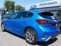 Gebraucht Ford Focus ST-Line X 125 PS (91 kW) 2024 Blau Limousine